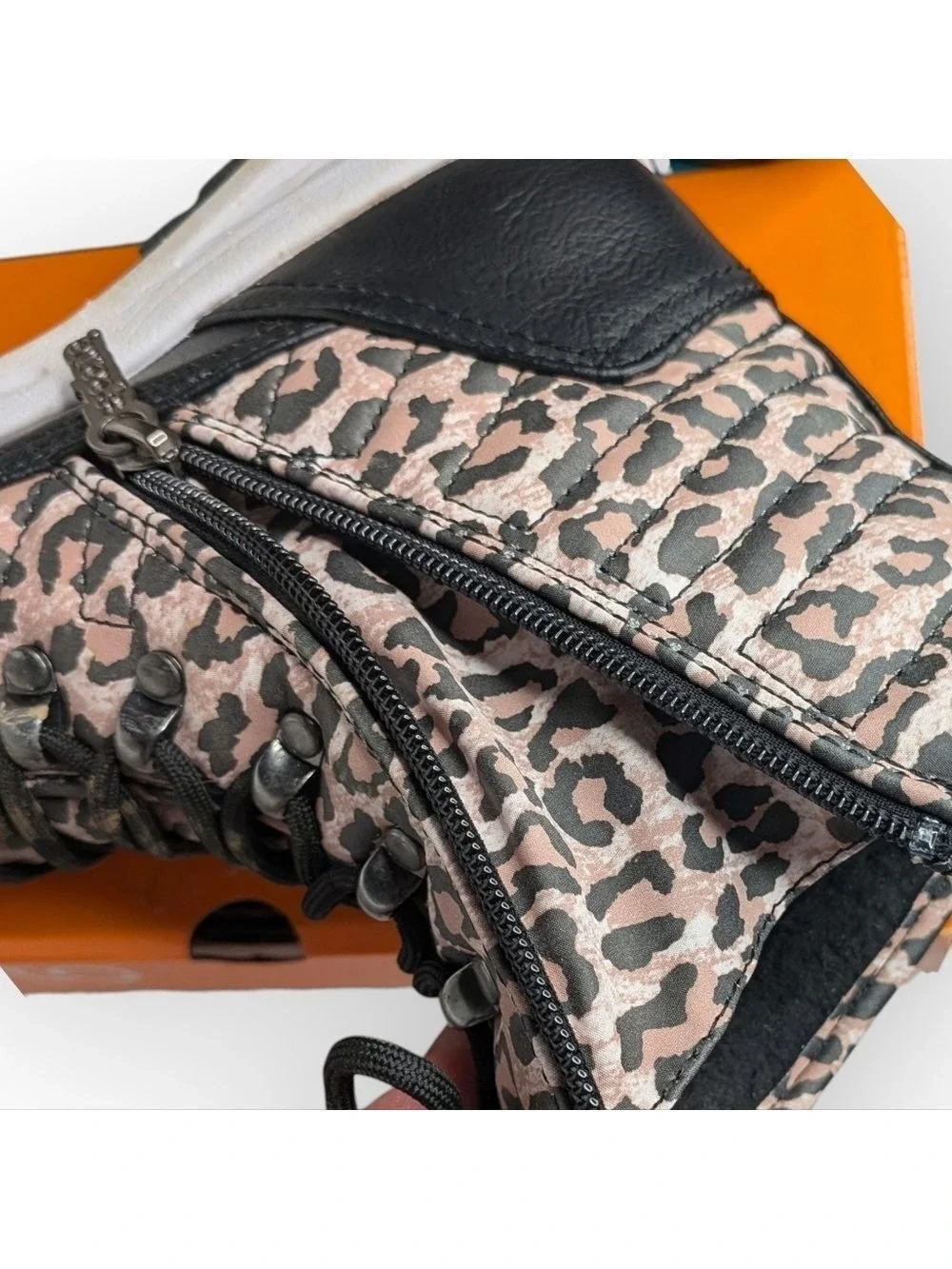 Sporto Leopard Print‎ Warm Lined Winter Boots Women’s 6.5M Waterproof NO OFFERS